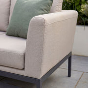 Maze Pulse U-Shape garden lifestyle