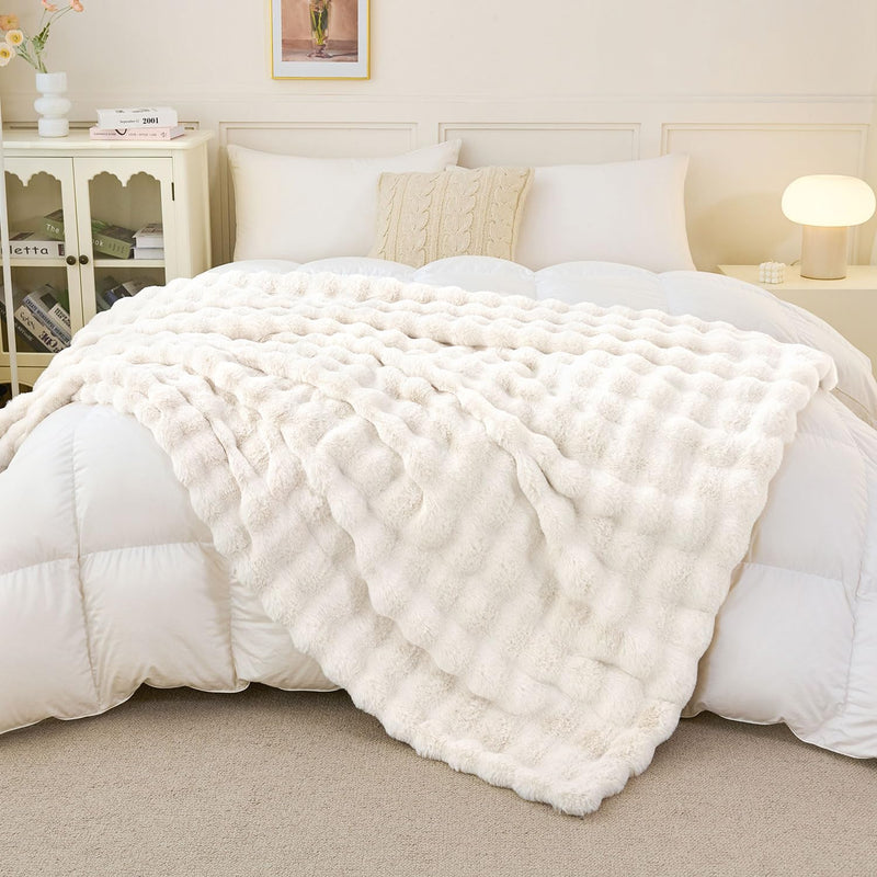 Luxury Faux Fur Throw Blanket - image 2