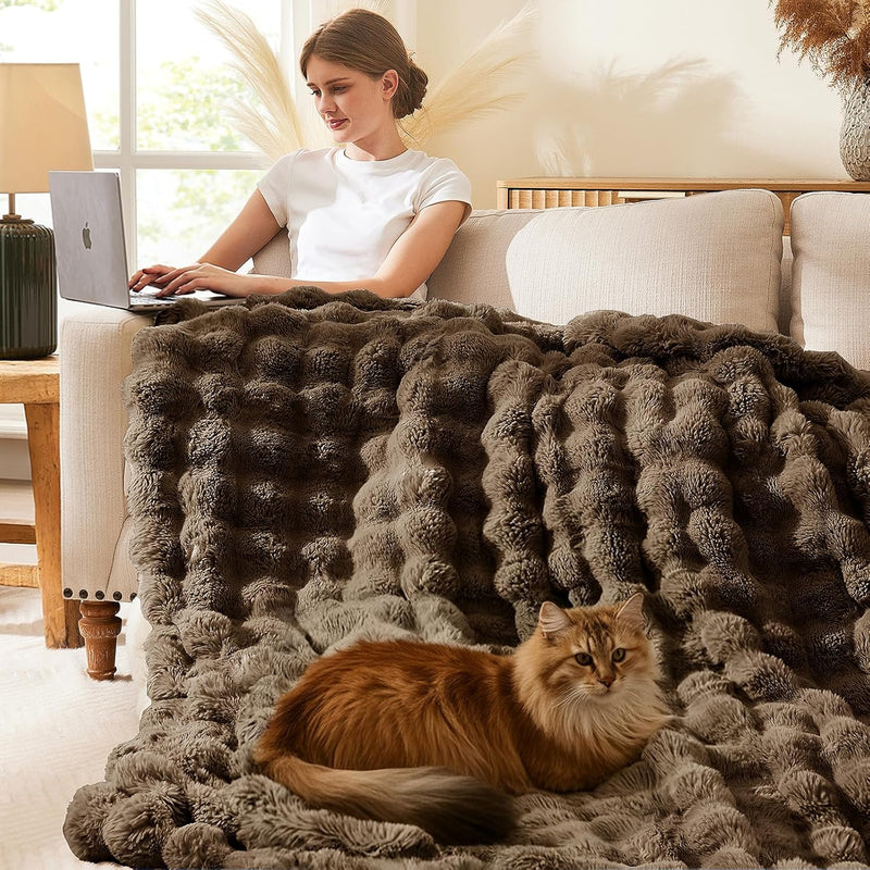 Luxury Faux Fur Throw Blanket - image 29