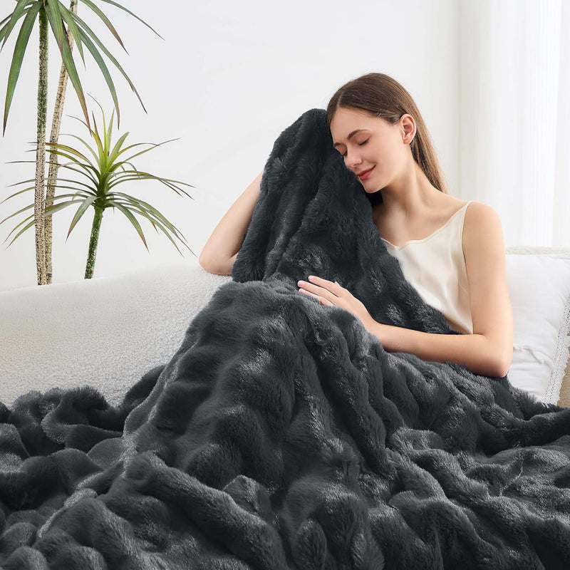 Luxury Faux Fur Throw Blanket - image 51