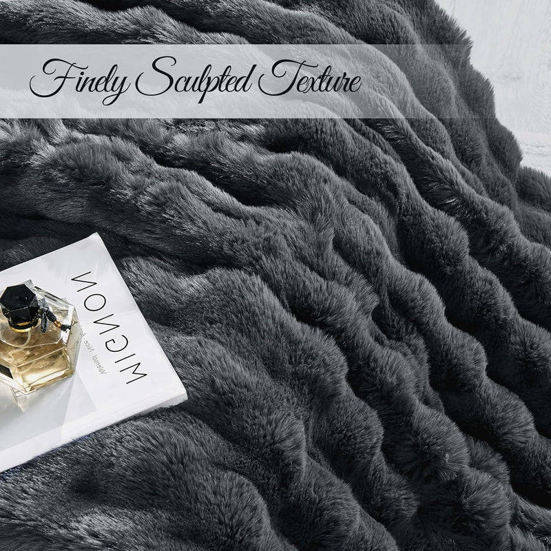 Luxury Faux Fur Throw Blanket - image 36